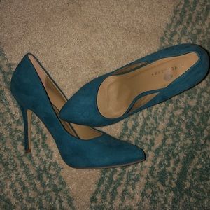 Turquoise heel